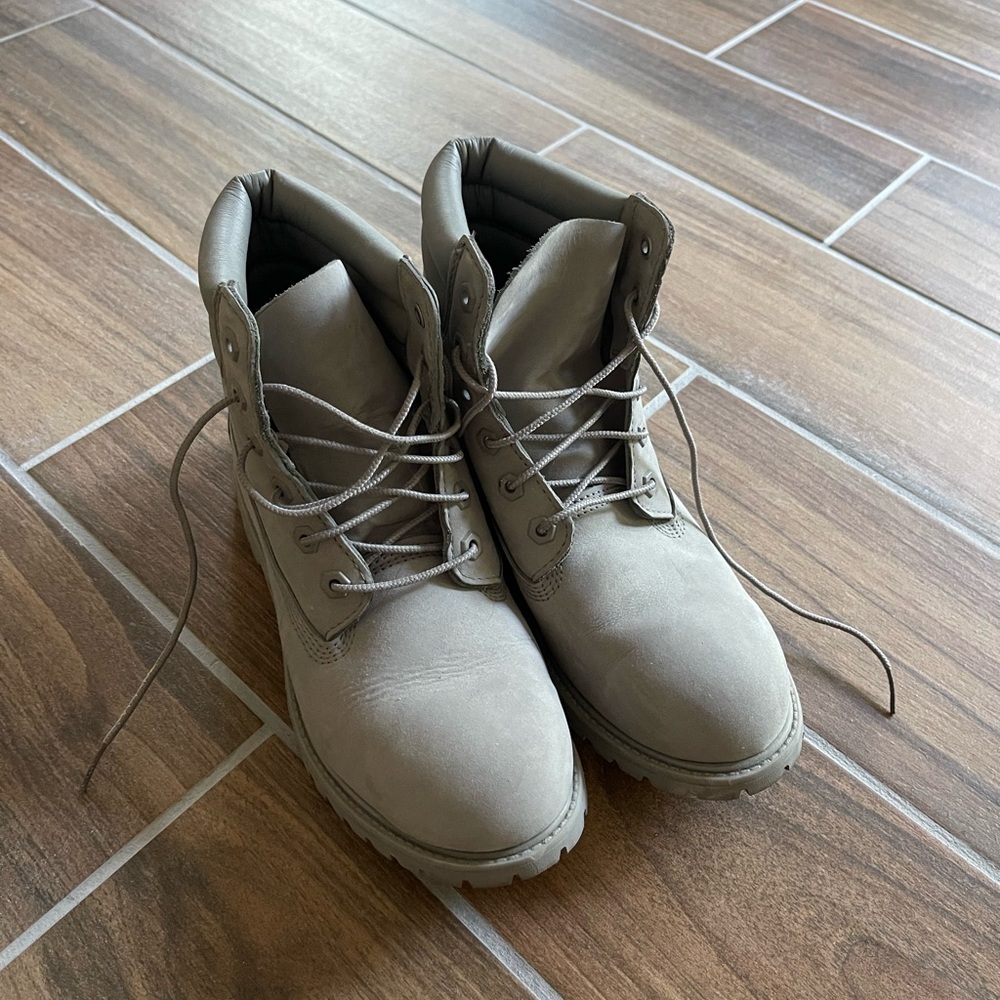LAST CHANCE - Timberland Boots Women’s Grey